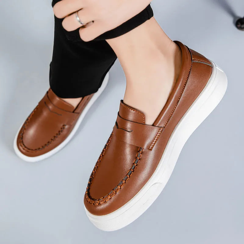 Men's British style casual leather shoes with round toe and slip-on design in artificial PU material