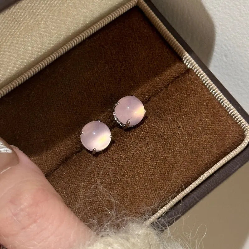 Chinese style geometric chalcedony stud earrings with four-claw setting in copper