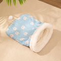 Flannel cat sleeping bag nest measuring 50 by 40 cm in blue rabbit, pink Trojan, or striped patterns