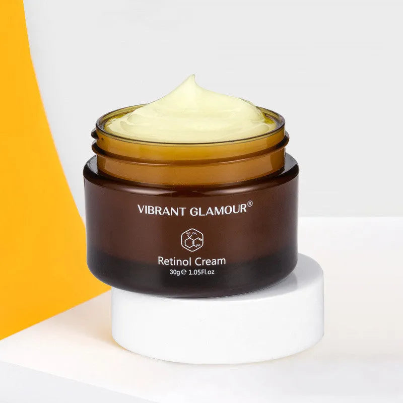 Retinol facial serum bottle 30g/ml for fine lines and dry skin treatment