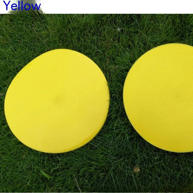 Football training landmark pad disc in bright colours showing 23cm diameter for target practice