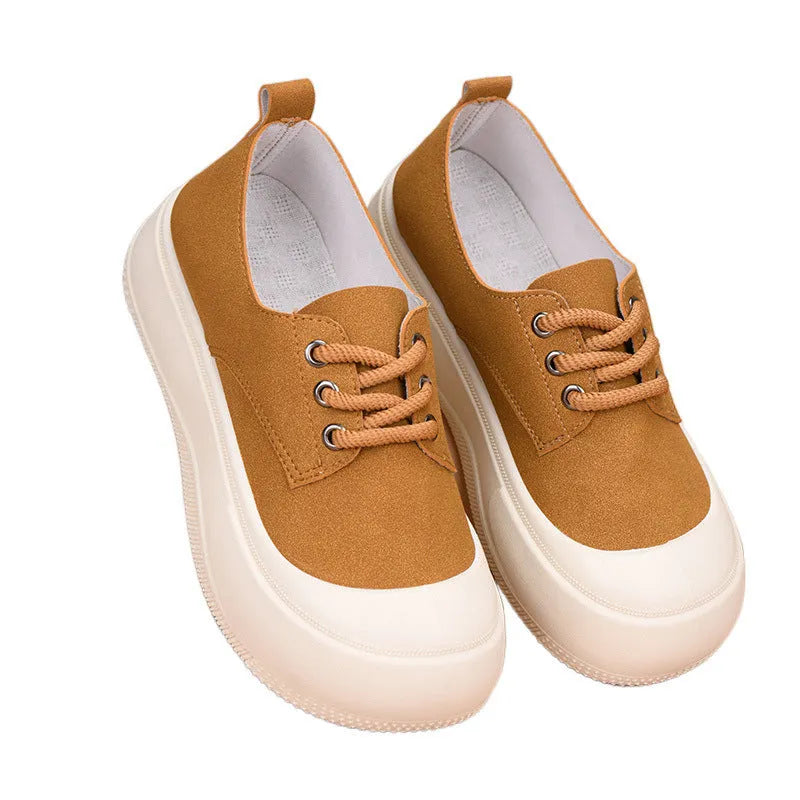 Women's camel suede platform loafers with round toe and front lace-up on a flat 4CM rubber sole.