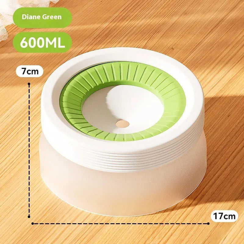 Green pet suspension drinking water bowl with non-wet mouth design on stable plate