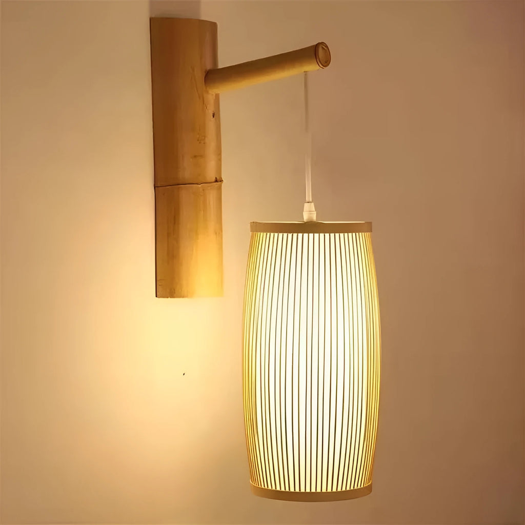 Southeast Asia style natural bamboo plait decorative pendant lamp with E27 holder.