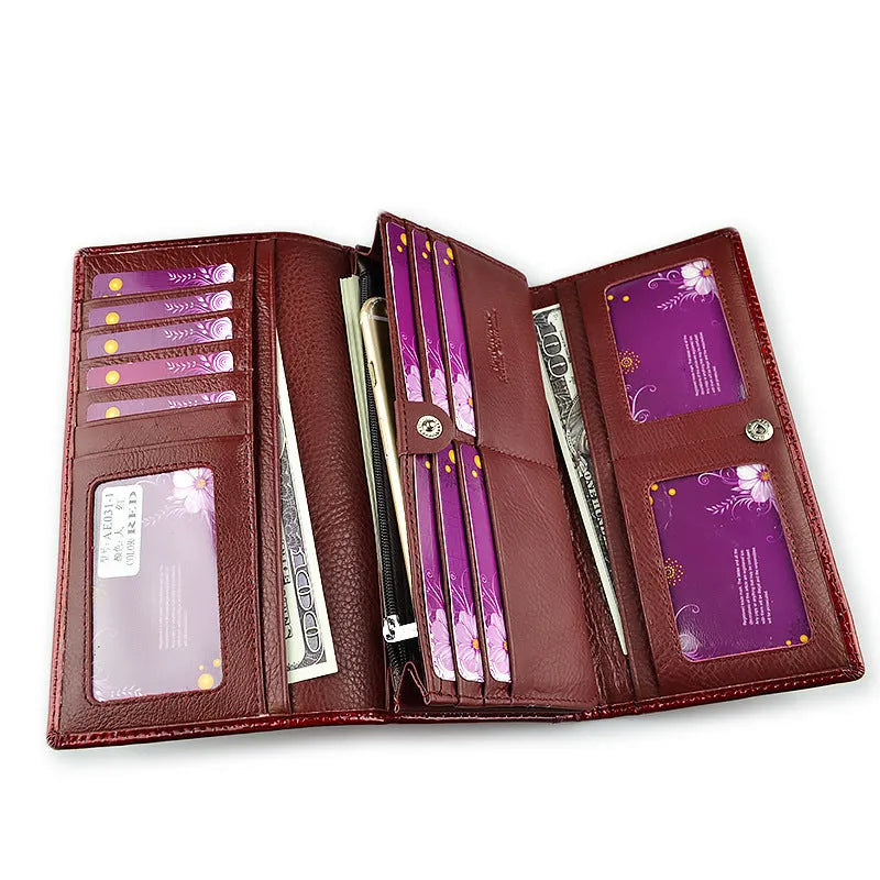 Women's patent leather crocodile pattern coin purse in red, black, or wine red colours