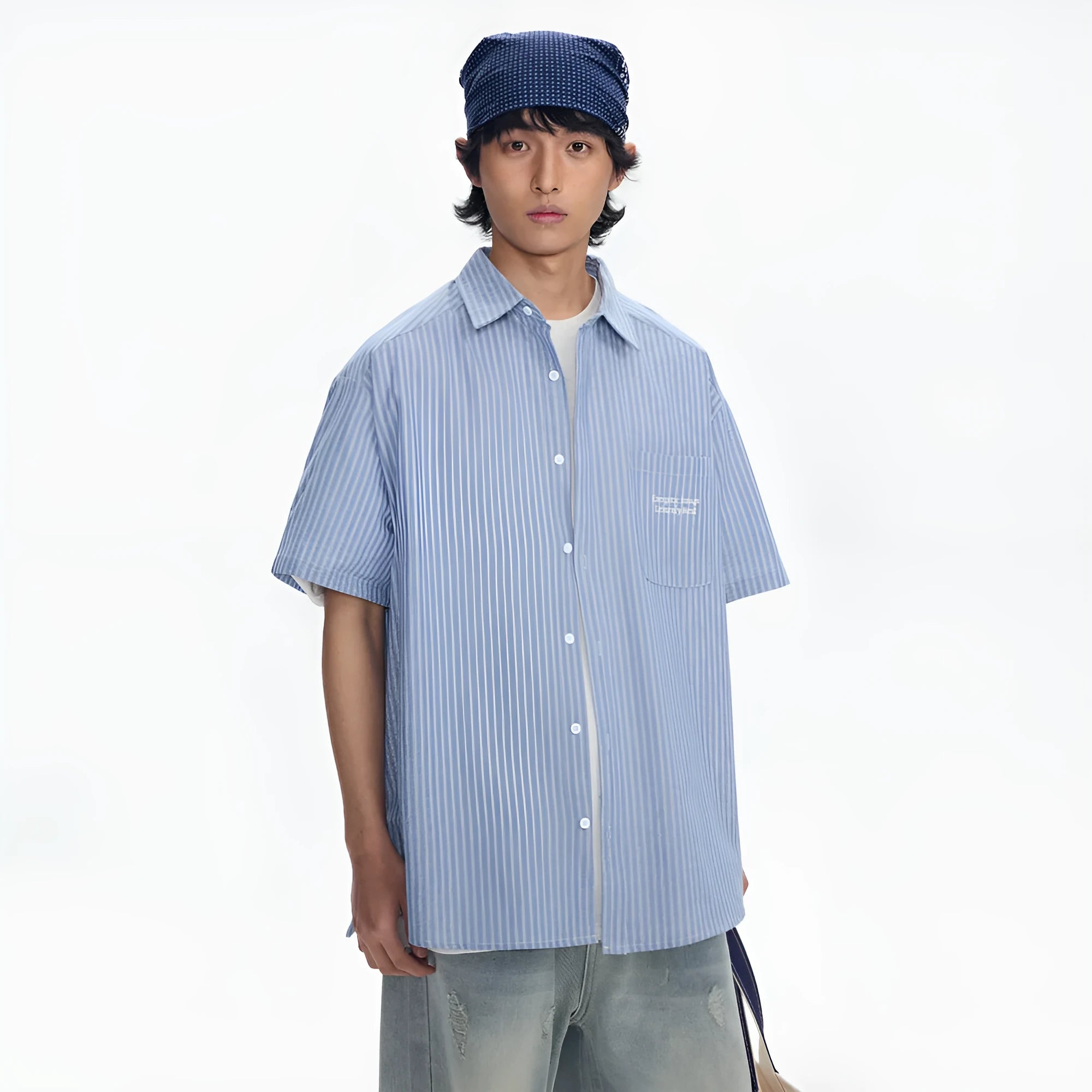 Blue striped short-sleeved cardigan-style shirt with loose fit and cotton blend fabric