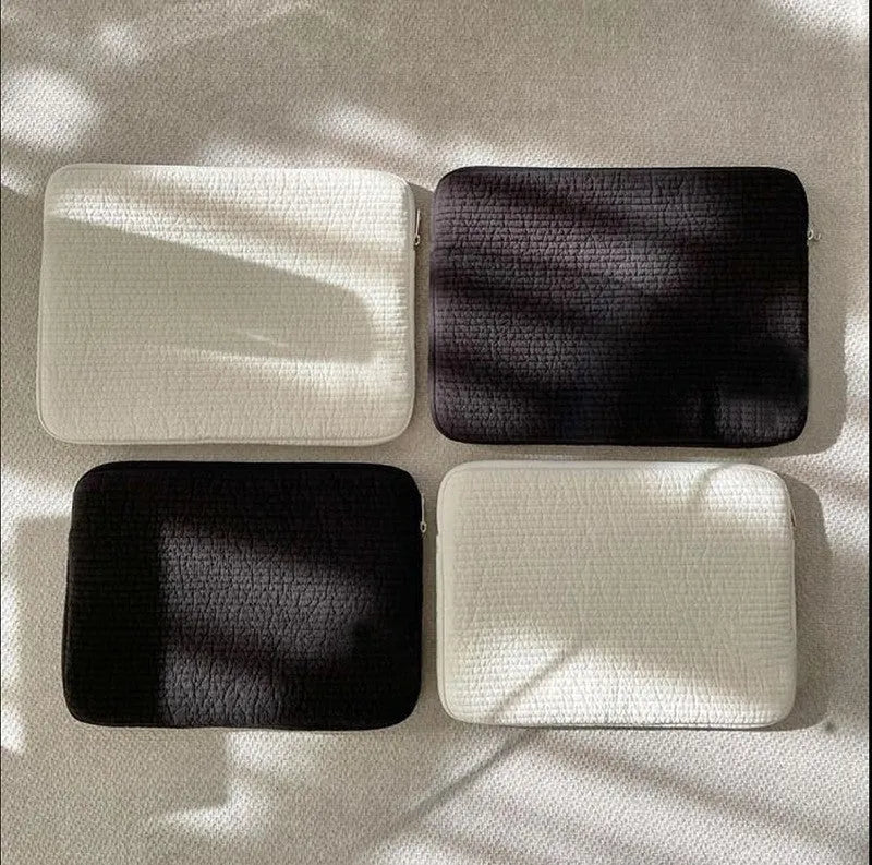 Black and white cotton cloth laptop bag for tablets with anti-seismic design and coin pocket