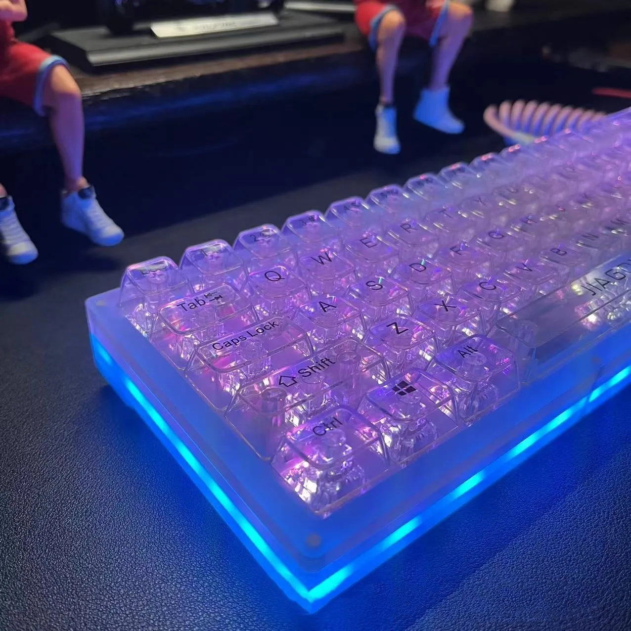 Universal transparent plastic key cap set with 132 pieces for mechanical keyboard replacement