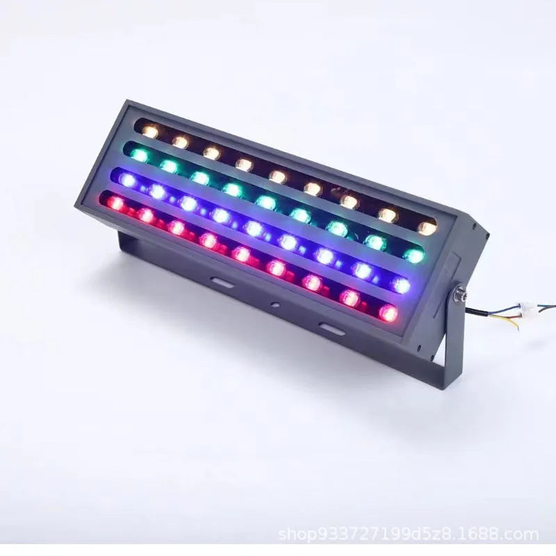 Aluminium alloy outdoor LED rainbow tree lamp with IP65 waterproof rating for colour projection.
