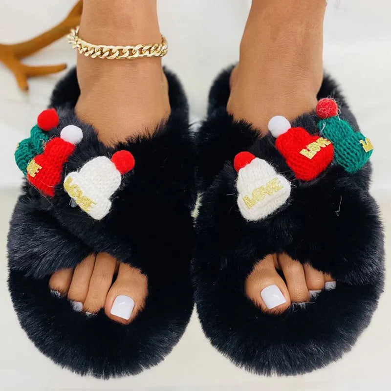 Super hairy women's slippers with Christmas hat decoration in faux plush material