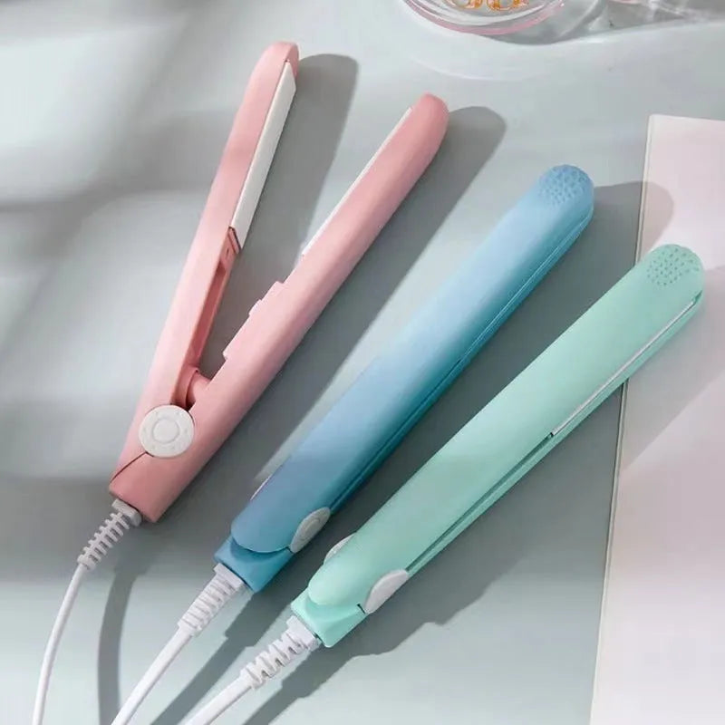 Mini hairdressing splint kit with a heated straight clip and storage box in one of five colours.