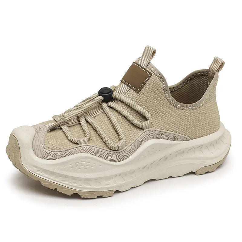 Men's casual sports shoes with fabric upper, rubber sole, low-top design in black