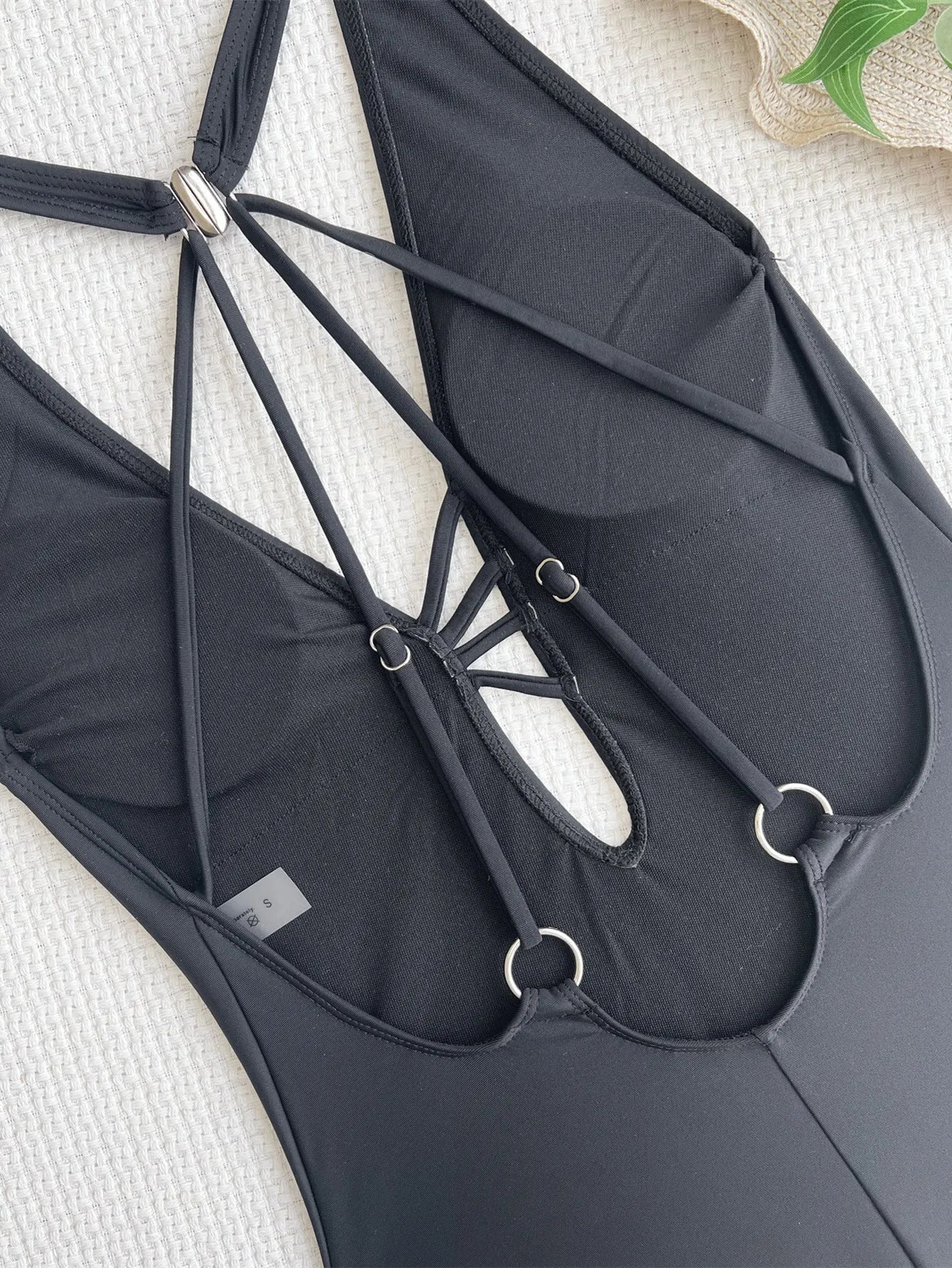 Black solid colour ladies nylon bikini swimsuit for swimming and wading activities