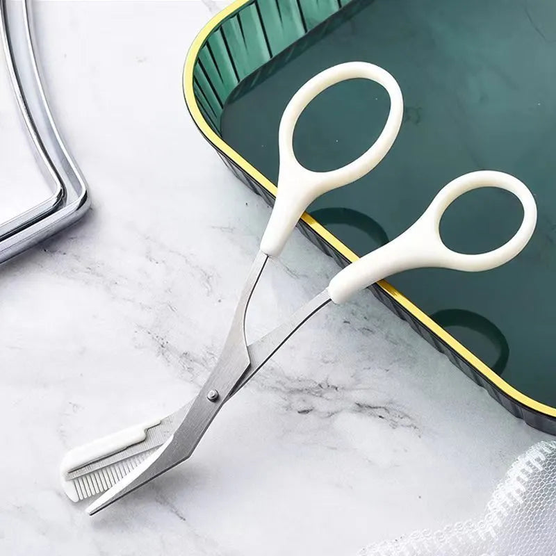 Curved moon eyebrow trimming knife set with comb in stainless steel and plastic