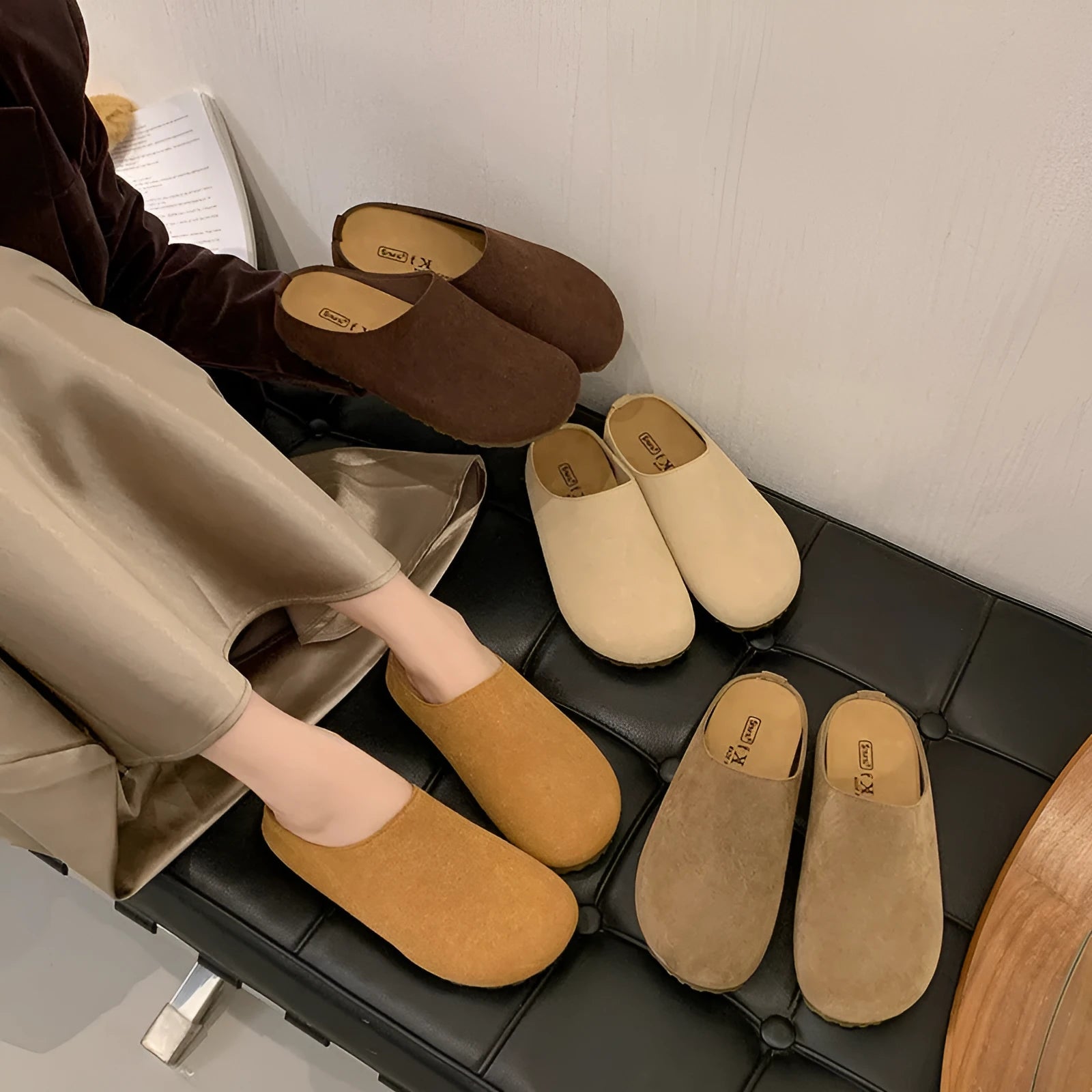 Korean style Boken outdoor slippers with square toe design in microfiber