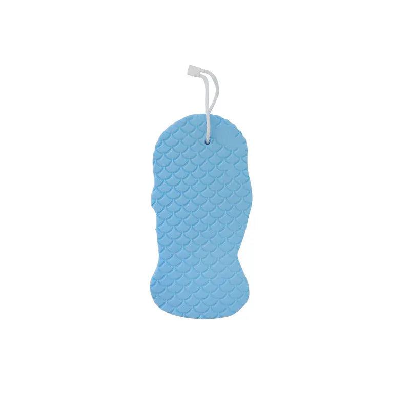 White 3D bath ball with fish scale pattern for body exfoliation
