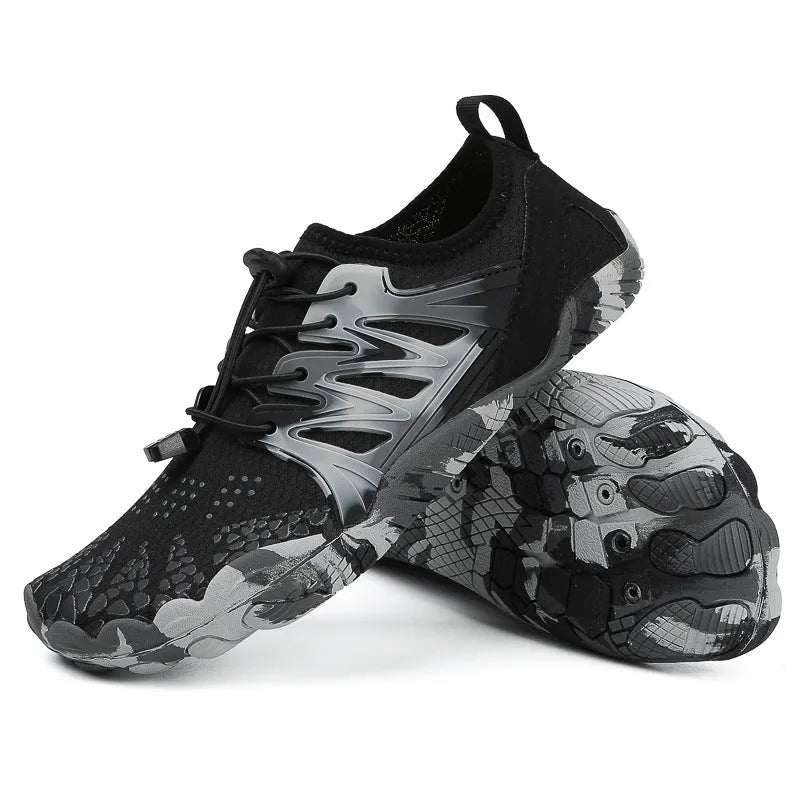 Quick-drying lace-up beach shoes with mesh upper and non-slip rubber sole in multiple colours