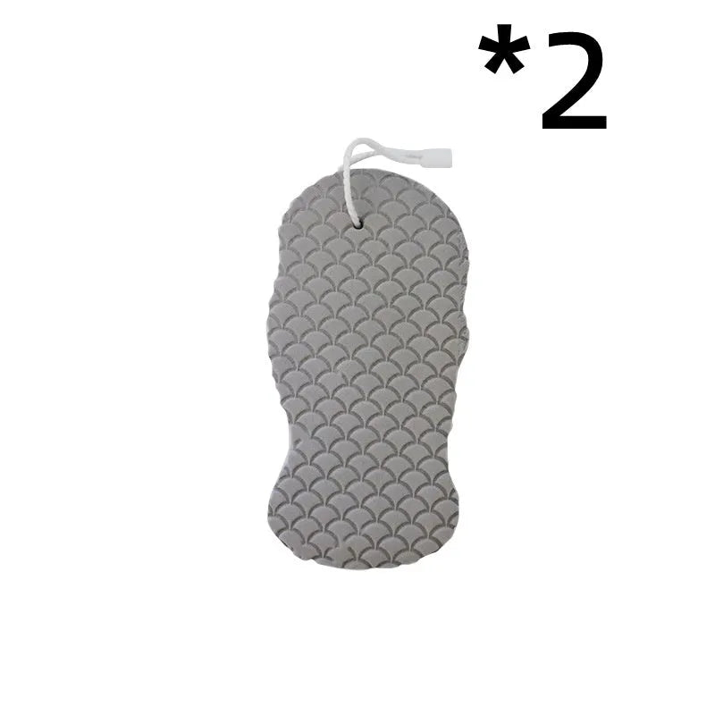 White 3D bath ball with fish scale pattern for body exfoliation