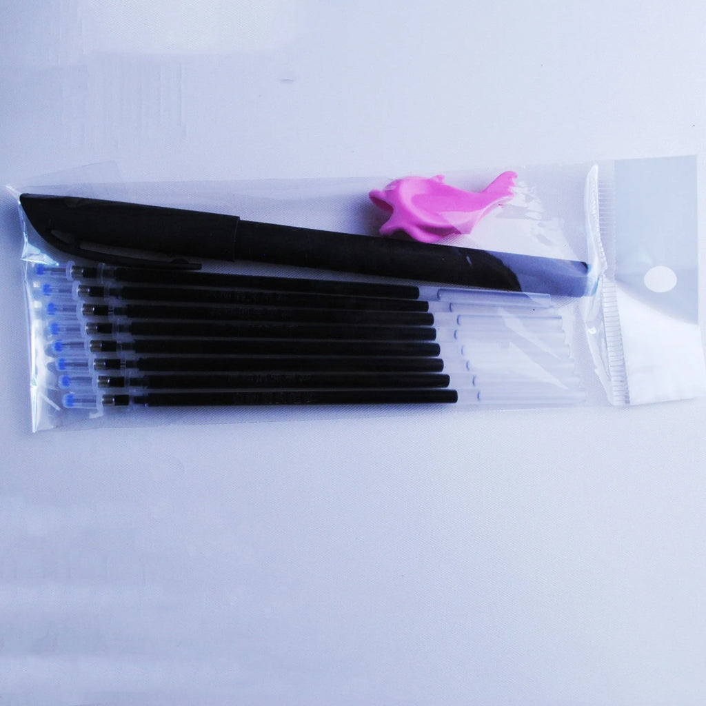 Automatic fading ink pen set with 0.5mm tip, plastic body, and eight refill cores