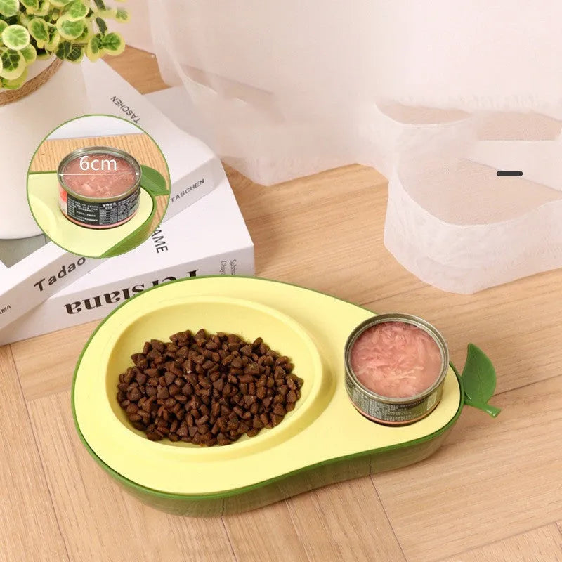 Avocado-shaped cat feeder set with 690ml water dispenser
