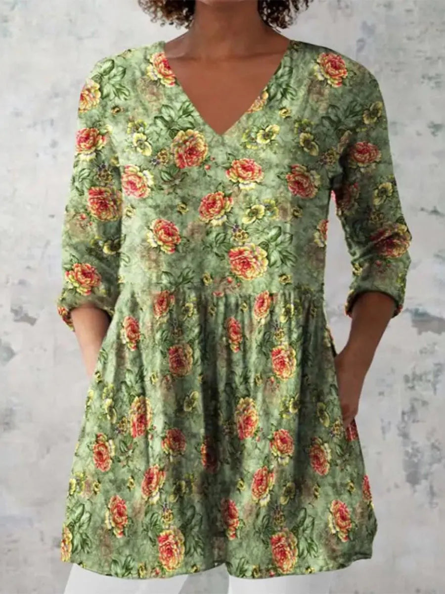 Women's printed wave pattern loose dress with 3/4 sleeves and wide waist design in polyester fabric