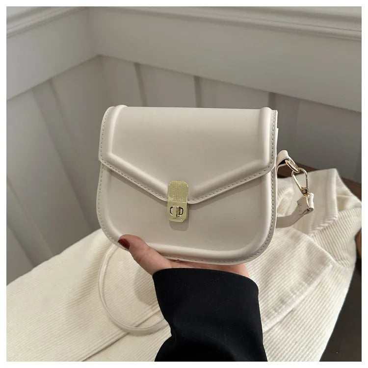 Niche textured PU shoulder messenger bag in soft horizontal square clamshell design