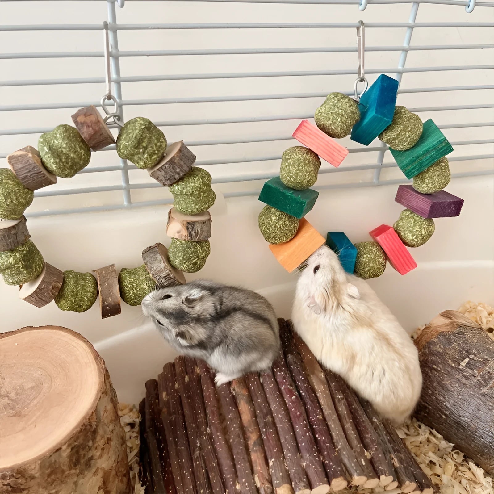 Hamster chew toy with decorative straw ball ring for guinea pigs and rabbits