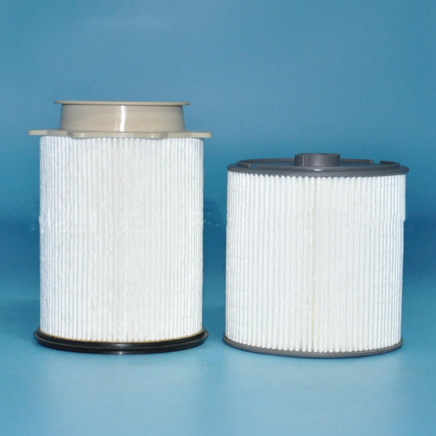 White RAM diesel fuel filter and oil-water separator replacement kit for 1500 to 5500 series trucks.