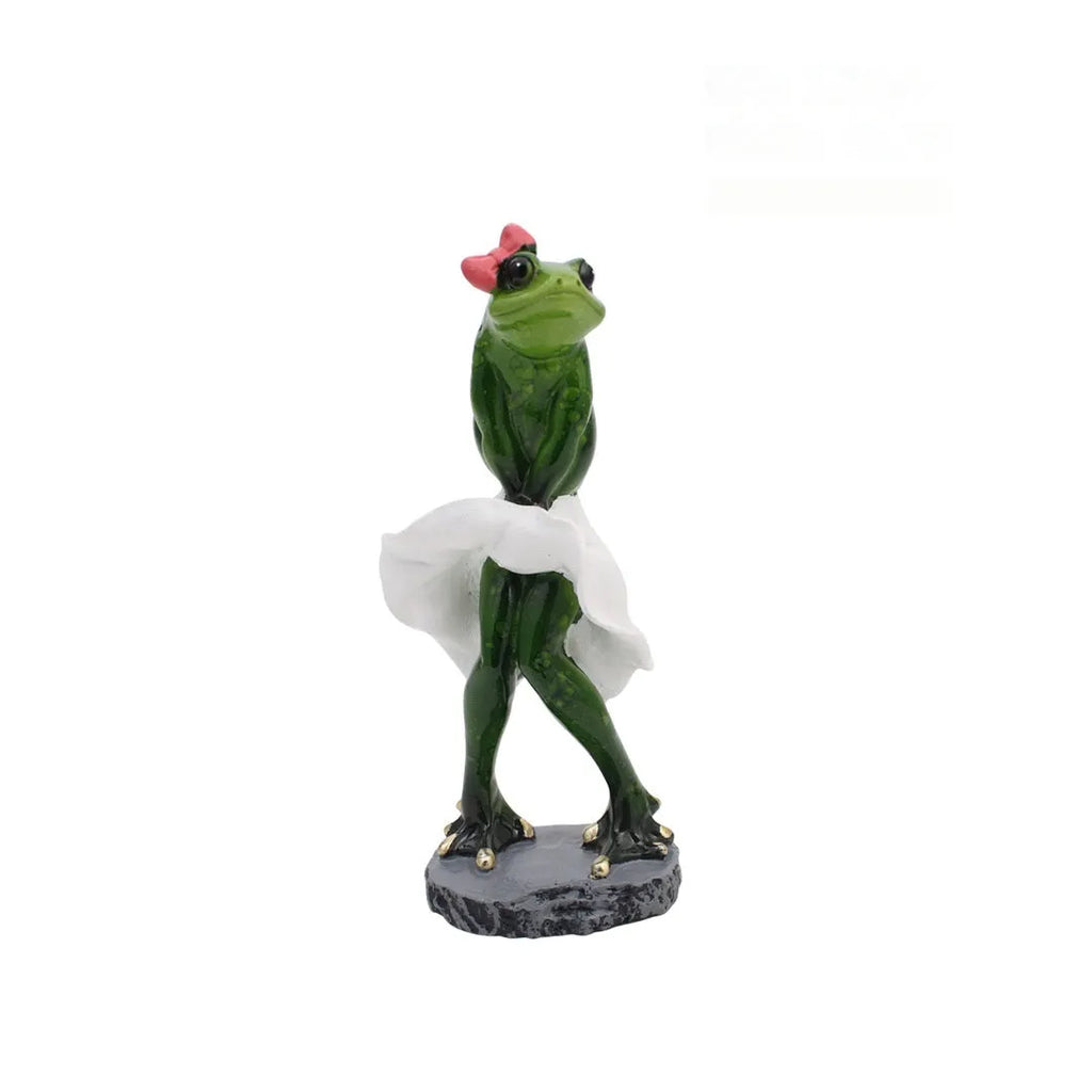 Pastoral style synthetic resin frog figurine home decoration ornament