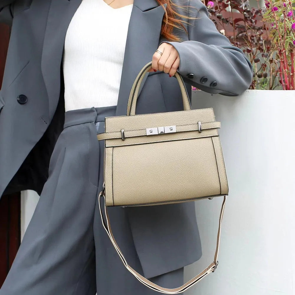 Small square genuine leather shoulder bag in horizontal design with multiple internal pockets