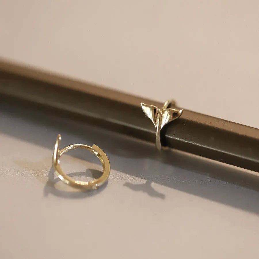 S925 sterling silver fishtail earrings with 14k gold plating, 8mm-10mm hoop design