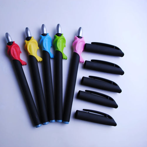Automatic fading ink pen set with 0.5mm tip, plastic body, and eight refill cores