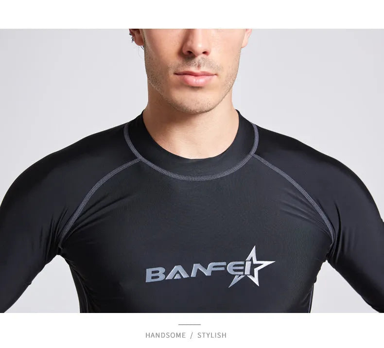 Men's quick-drying half sleeve swimsuit set in nylon for snorkelling and surfing activities