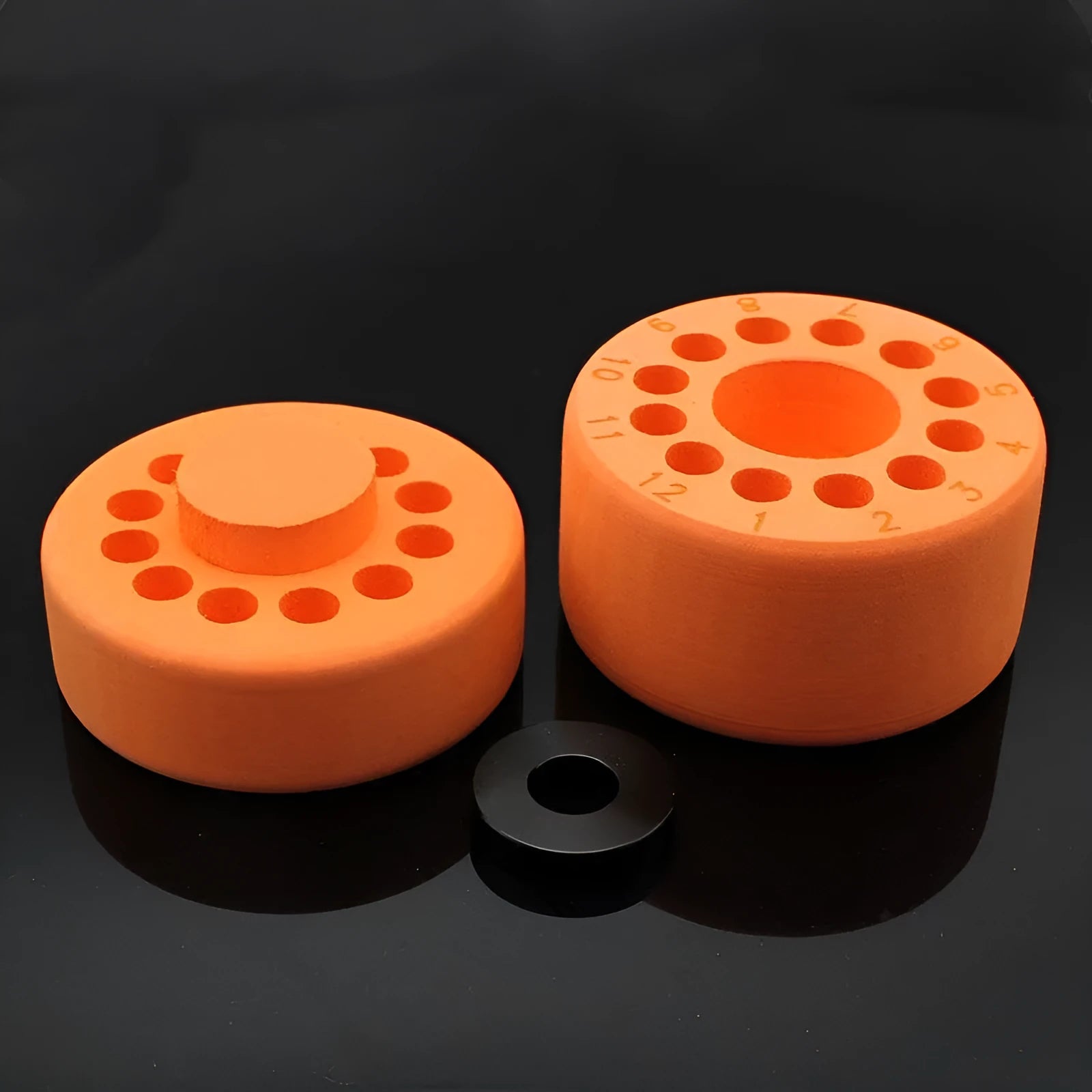 Laboratory cooling box with orange metal block and blue plastic cover for gradient freezing applications