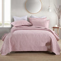 Pure cotton double-sided bedspread quilt set in a Damascus pattern, shown on a 2.0m bed.