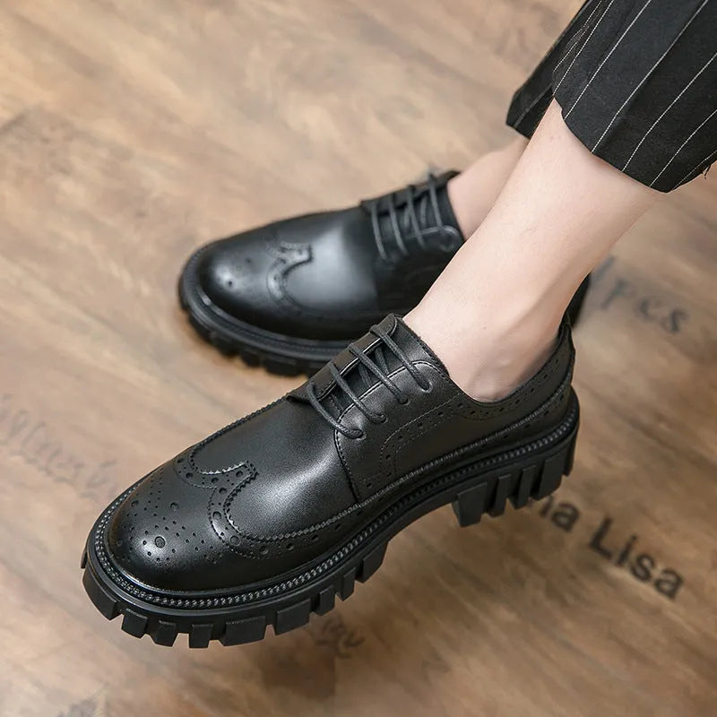 Men's black brogue shoes with round toe design and artificial PU upper