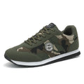 Camouflage pattern low-top sports shoes with suede upper and mesh lining for running and casual wear