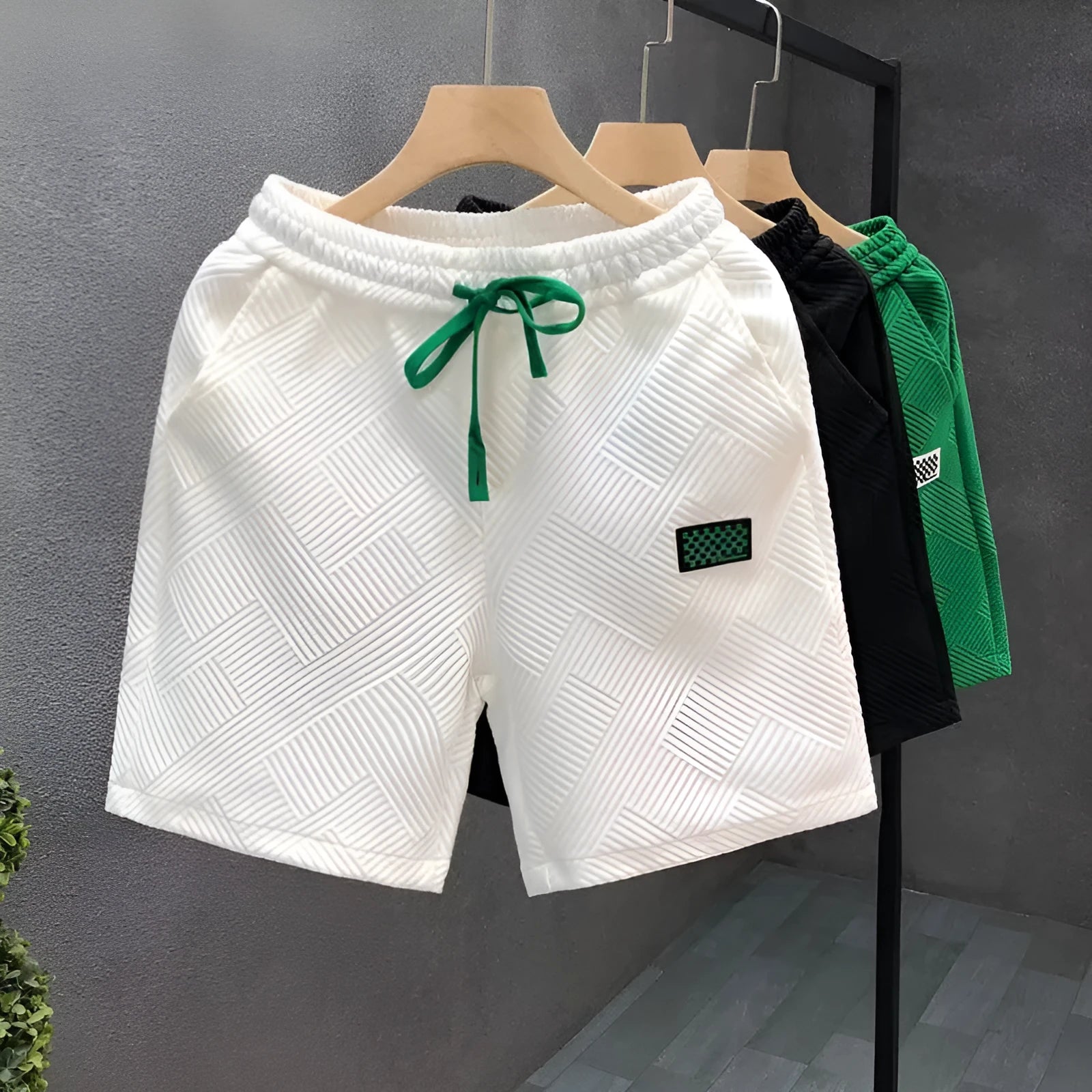 Men's micro-elastic polyester sports shorts in solid colours with American style cut