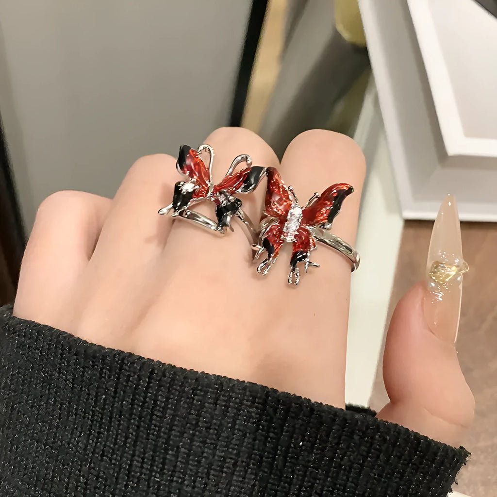 Adjustable open-loop copper butterfly ring for women with intricate design