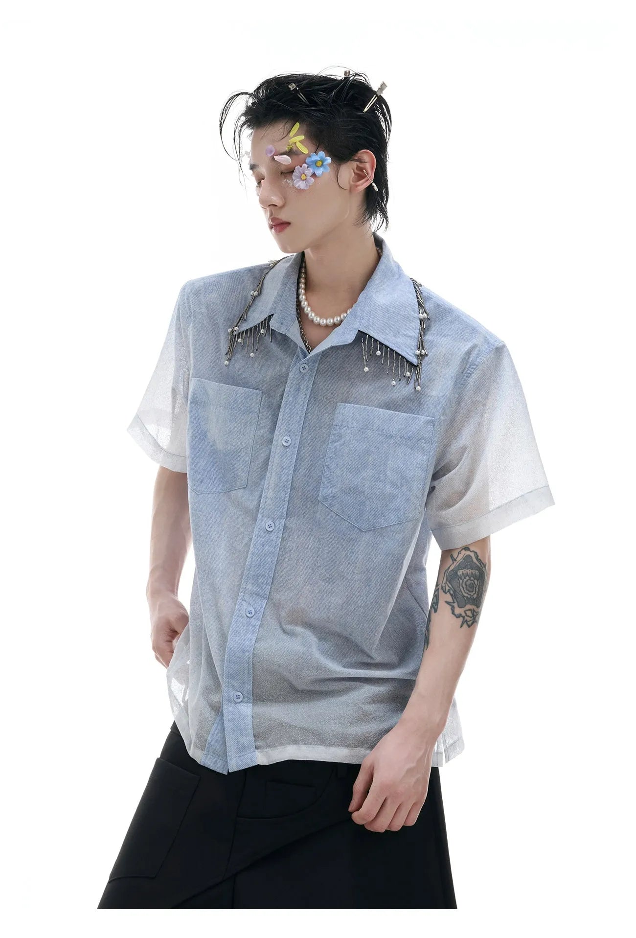 Blue and white gradient men's loose fit short sleeve shirt with quilted texture