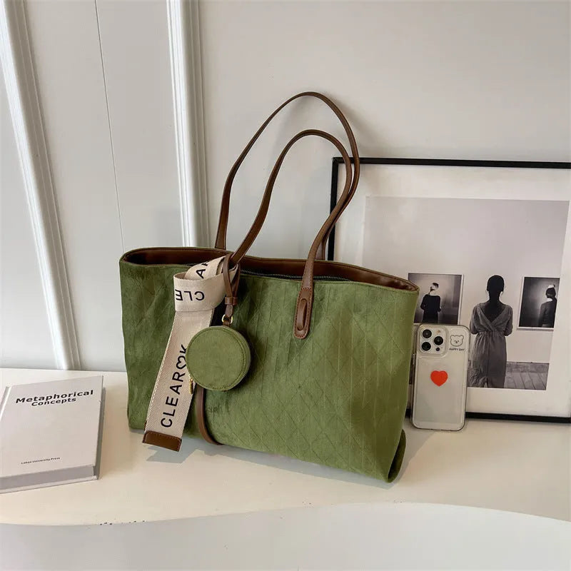 Casual large capacity shoulder bag in horizontal square shape with multiple compartments