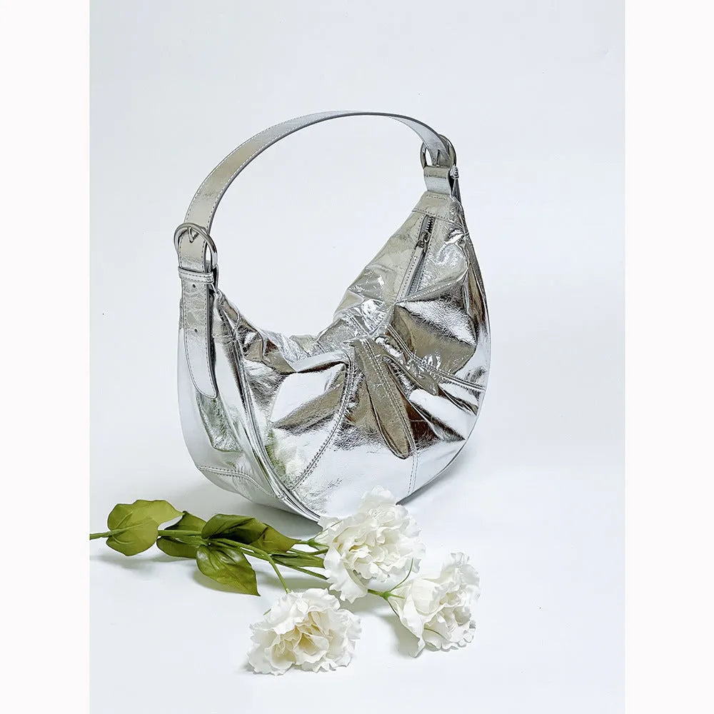 Women's dumpling-shaped shoulder bag in first layer cowhide leather with double shoulder straps