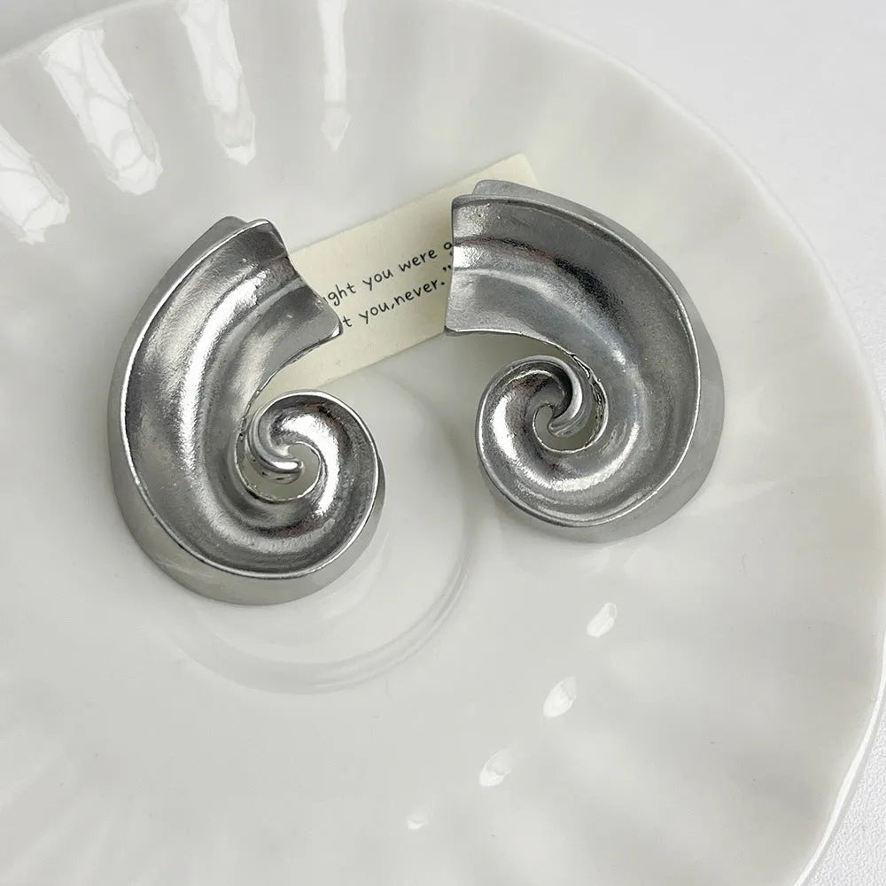 Geometric retro design ear studs with 5cm length in gold and silver electroplated finishes