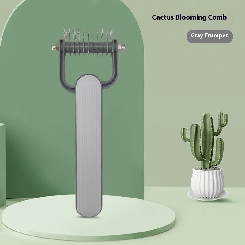 Dog grooming comb with stainless steel teeth and PP plastic handle in green or grey colour