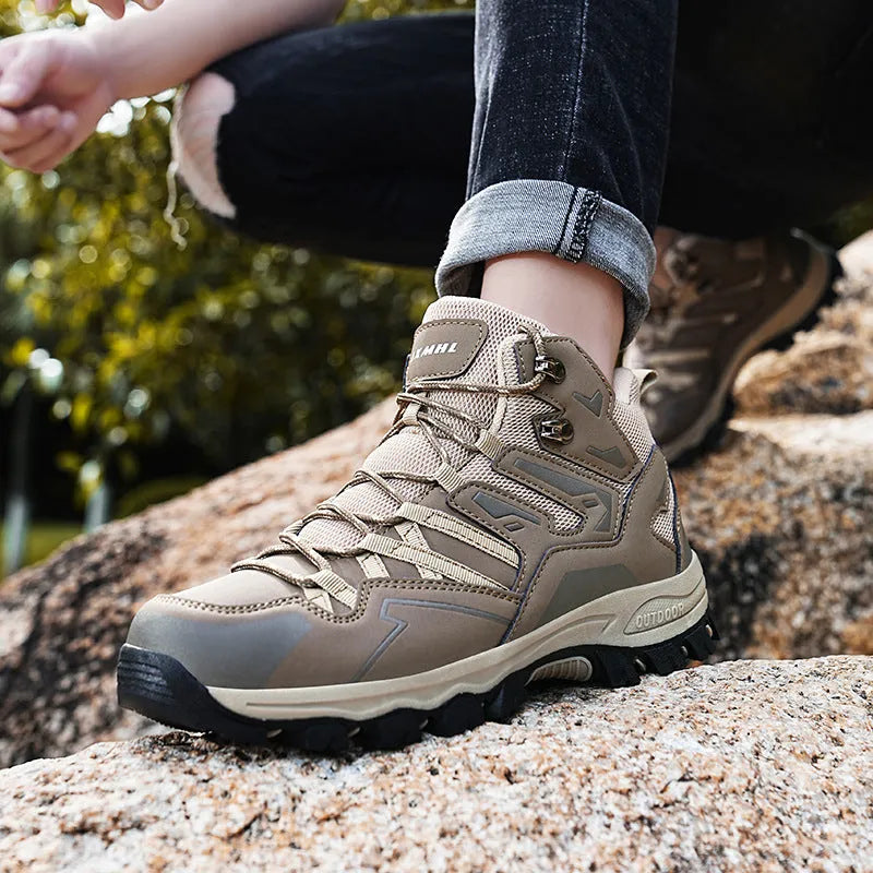 Low-top hiking sneakers in flannel with rubber sole, shown in multiple colours