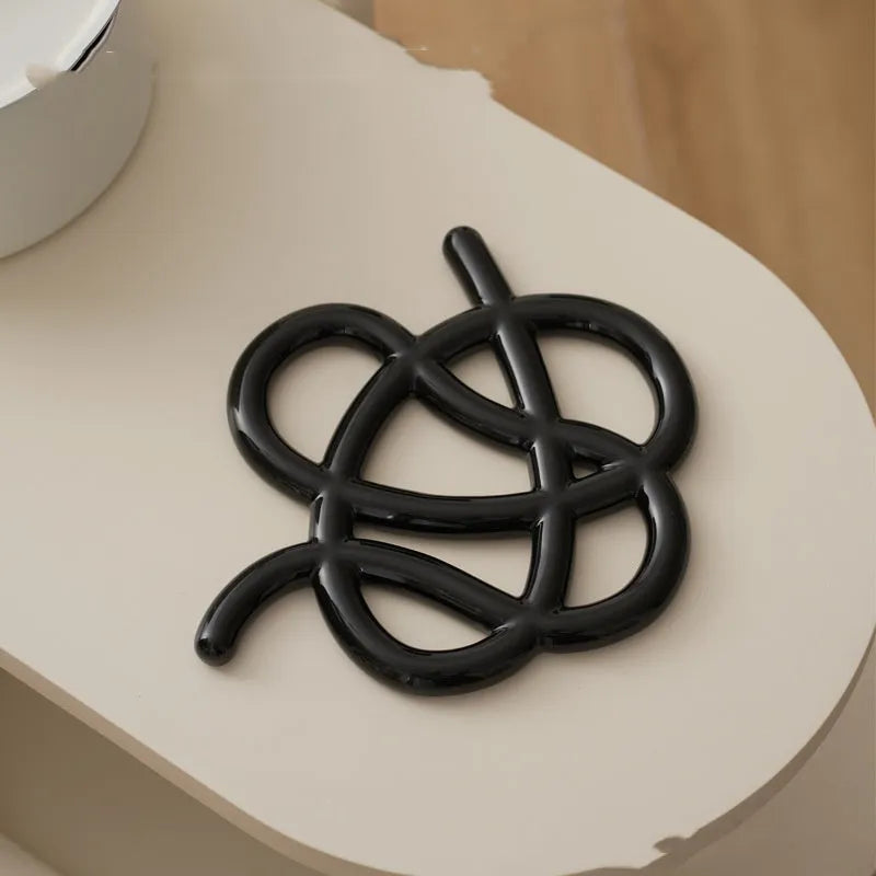 Ceramic heat proof mat with irregular shape in modern simplicity style