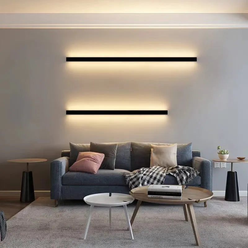 80 cm long black aluminium LED strip wall lamp with touch control for three white light colours.
