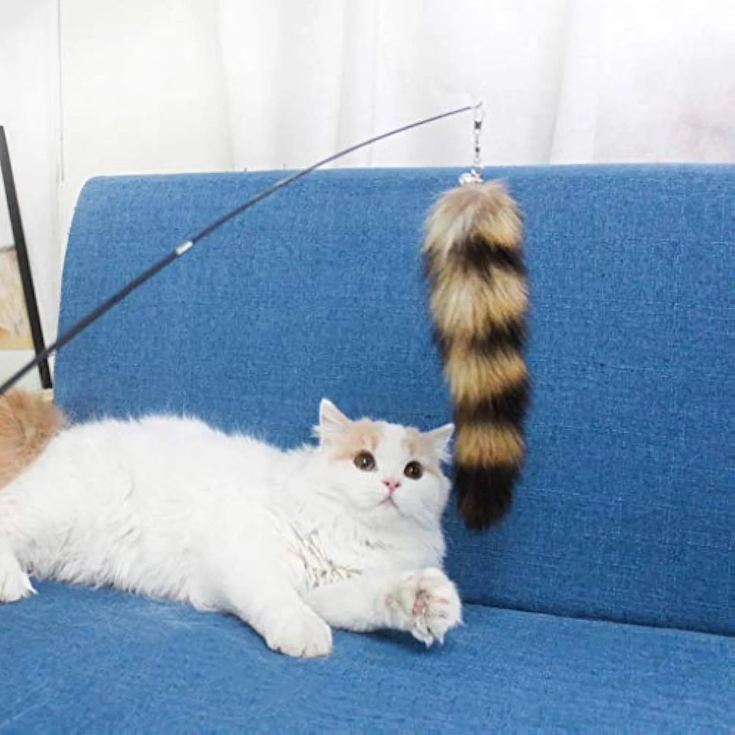 Black cat toy wand with 42cm handle, elastic string, and feather attachment for interactive play