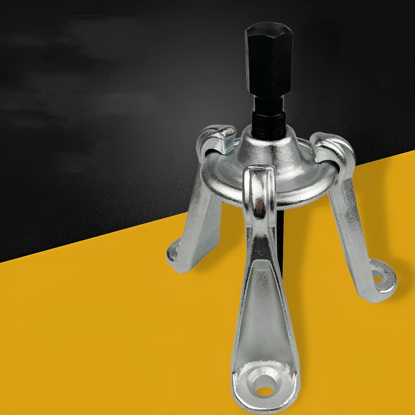 Chrome vanadium steel brake drum dismantlement tool for removing wheel hubs from electric cars and tricycles.