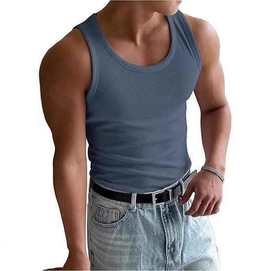 Men's slim-fit black polyester sports T-shirt with wool lining for summer workouts